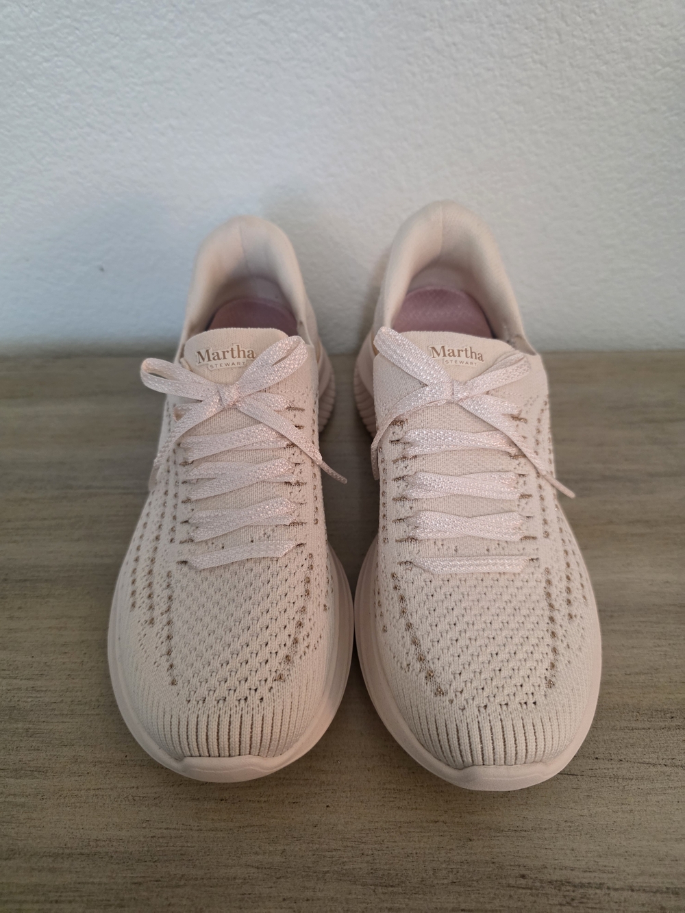 Martha Stewart Skechers White And Gold Hands Free Sneakers - Picture 2 of 7